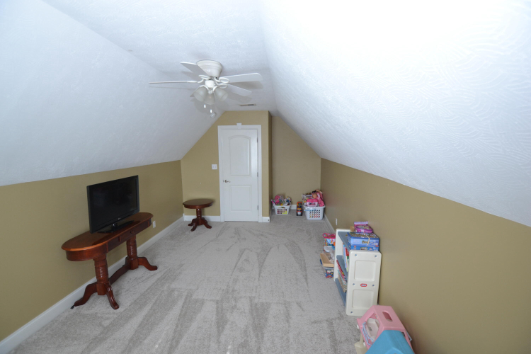 Listing Image 27
