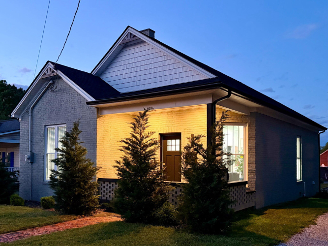Listing Image 5