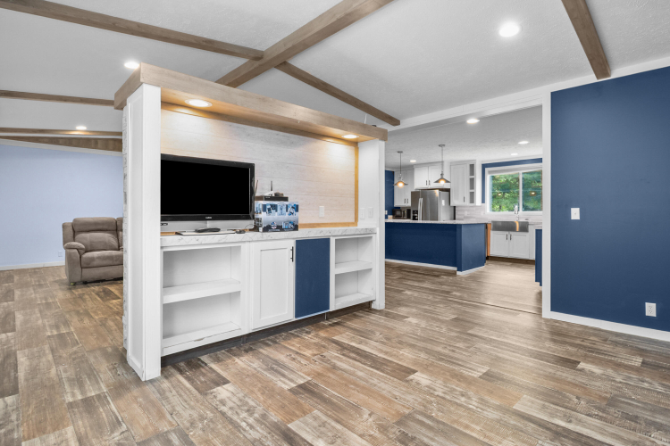 Listing Image 16