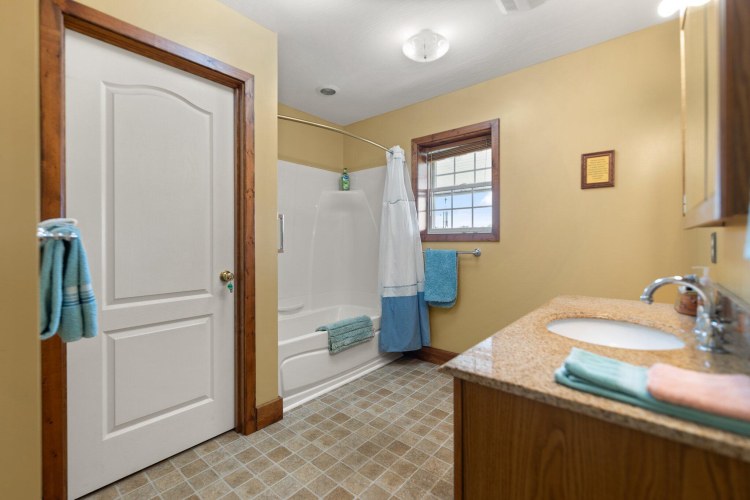 Listing Image 53