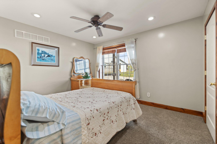 Listing Image 59