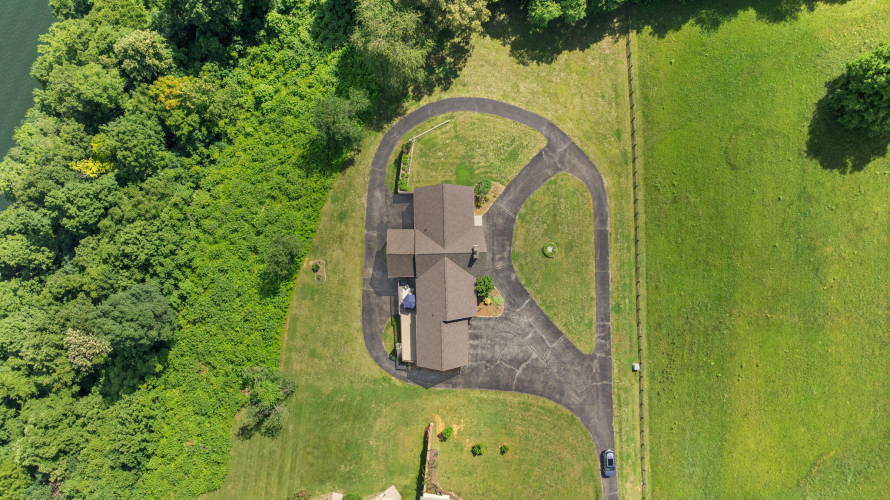 Listing Image 82