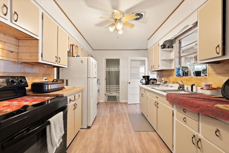 Listing Image 18