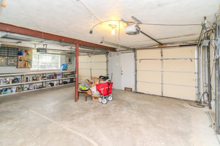Listing Image 43