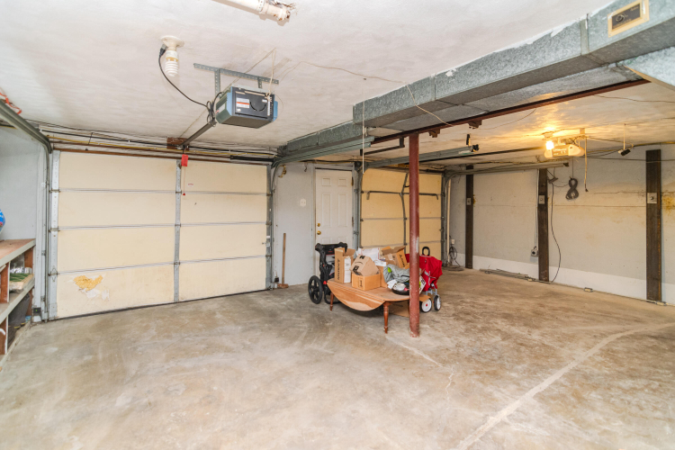 Listing Image 45