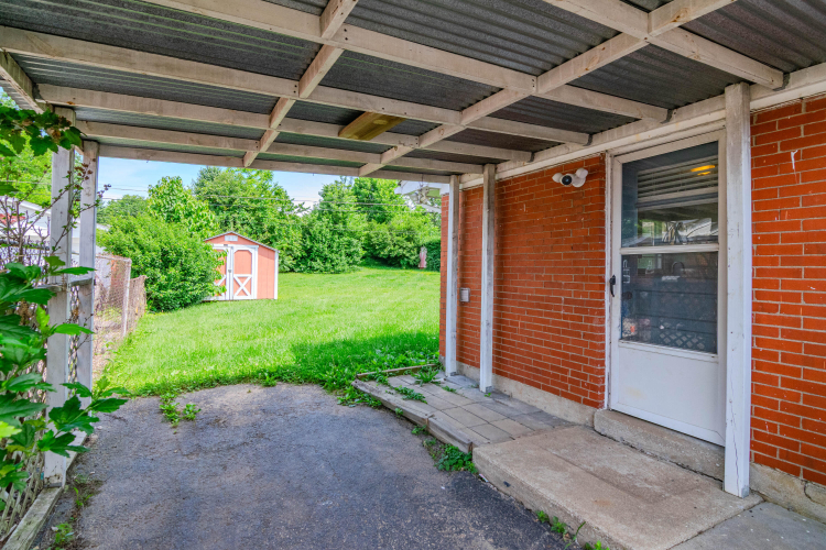 Listing Image 7