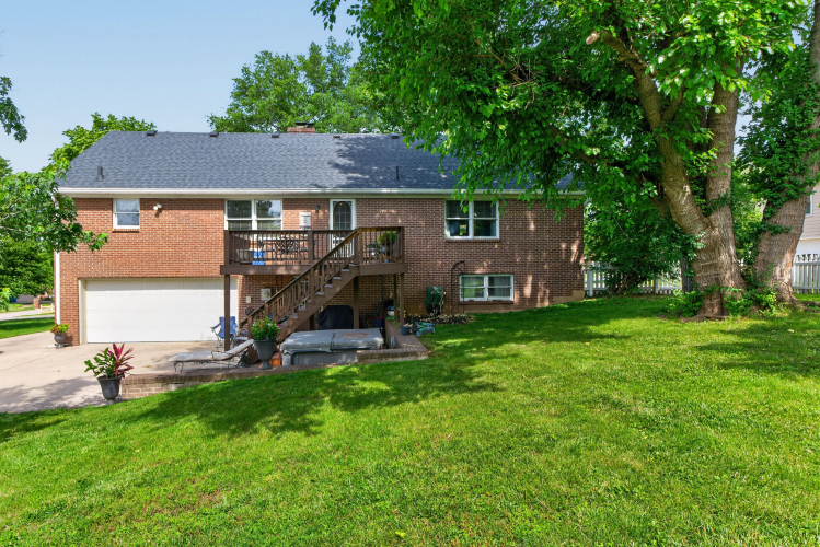 Listing Image 5