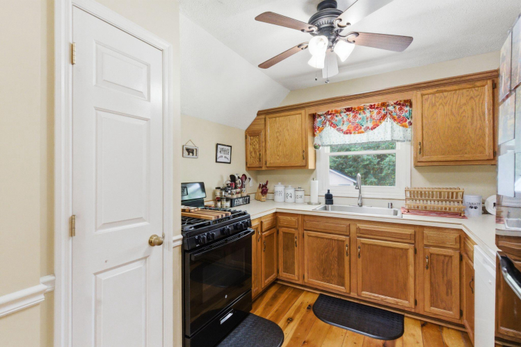 Listing Image 18