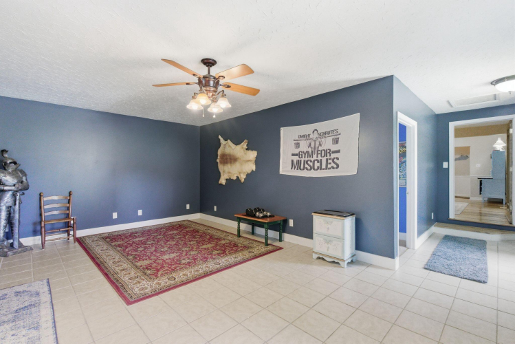 Listing Image 33