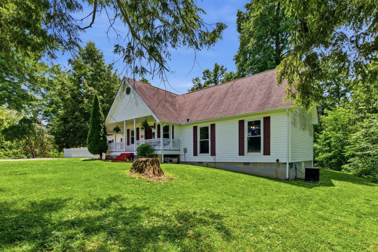 Listing Image 5