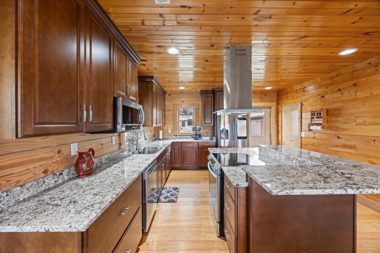 Listing Image 11