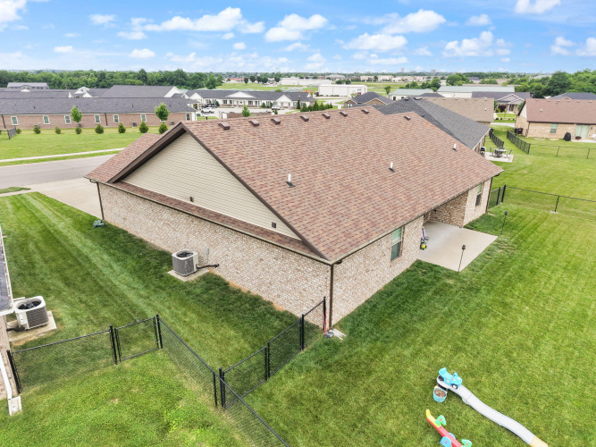 Listing Image 75