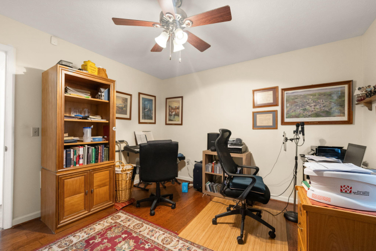 Listing Image 46
