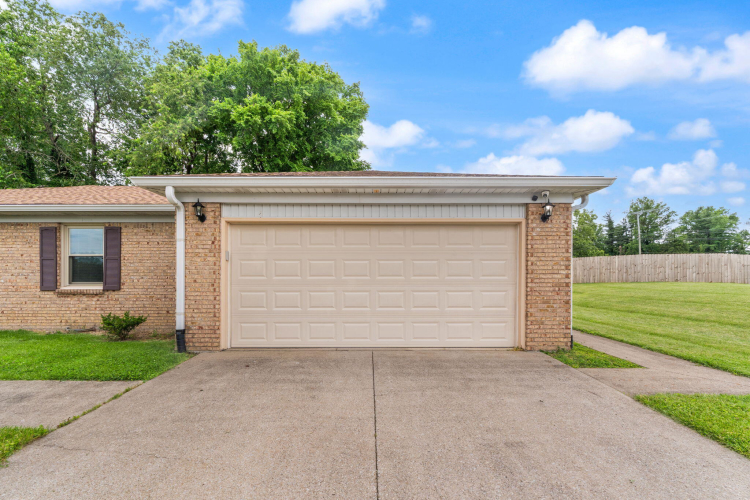 Listing Image 59