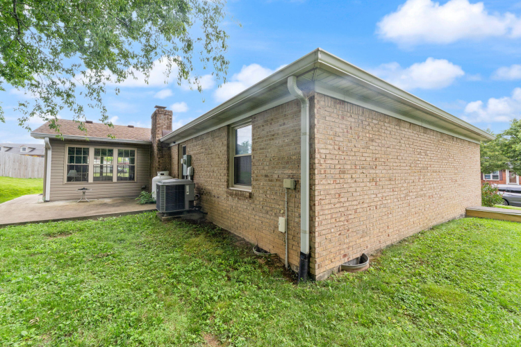 Listing Image 70