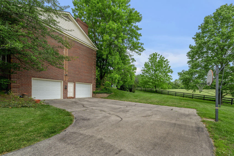 Listing Image 44