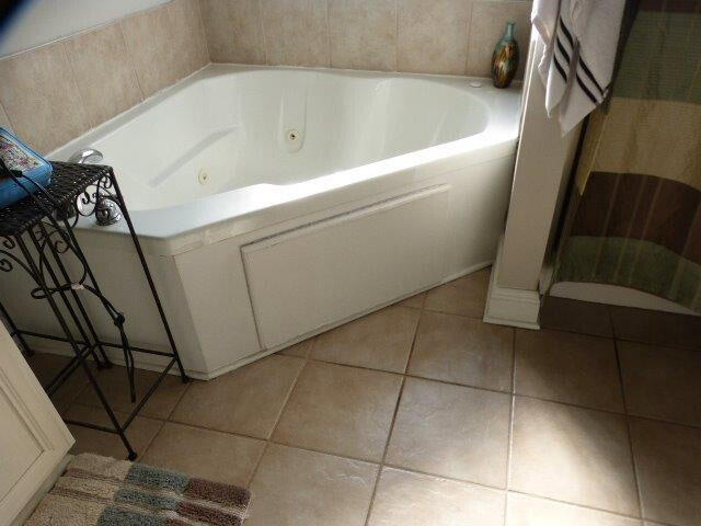 Listing Image 40
