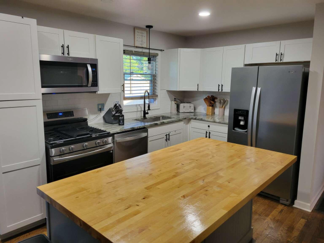 Listing Image 7