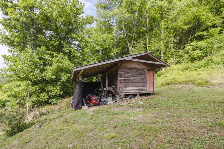 Listing Image 46