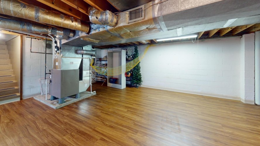 Listing Image 21