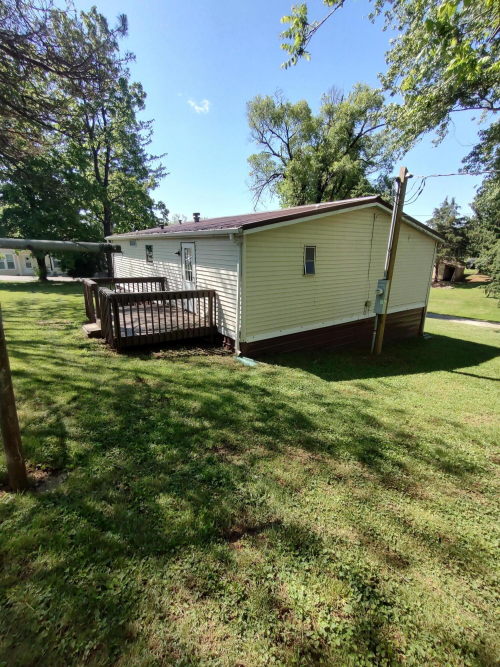 Listing Image 4