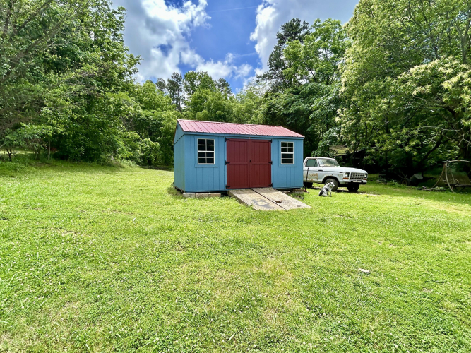 Listing Image 19