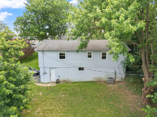 Listing Image 21