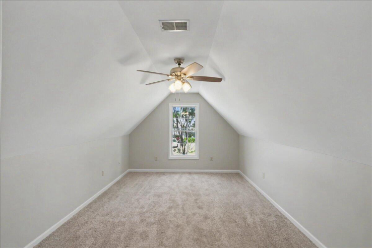 Listing Image 26