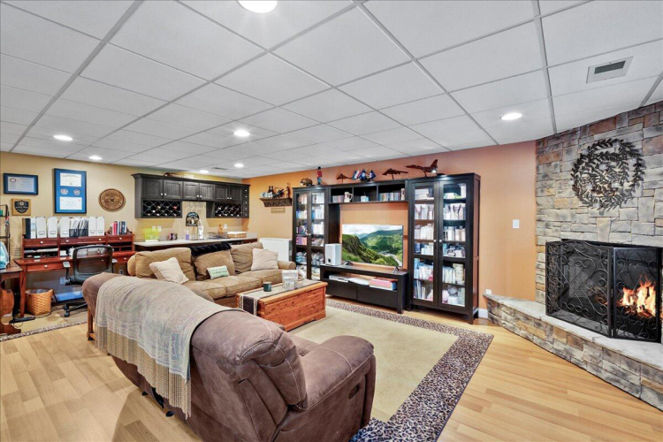 Listing Image 54