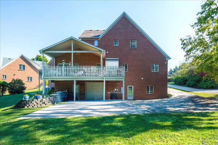 Listing Image 58