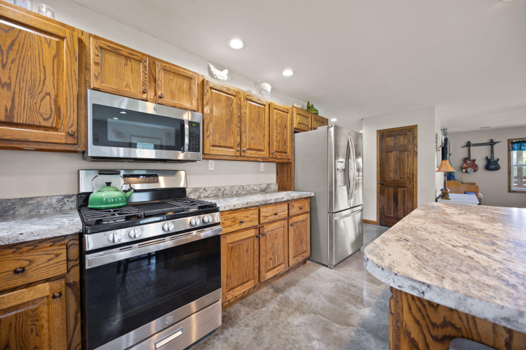 Listing Image 15
