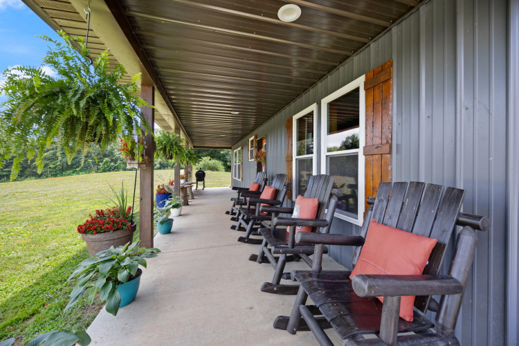 Listing Image 5