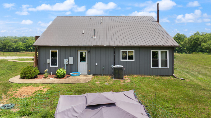 Listing Image 45
