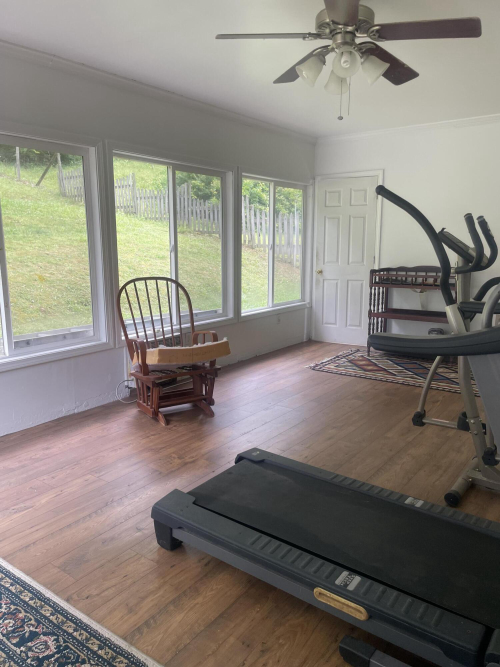 Listing Image 17