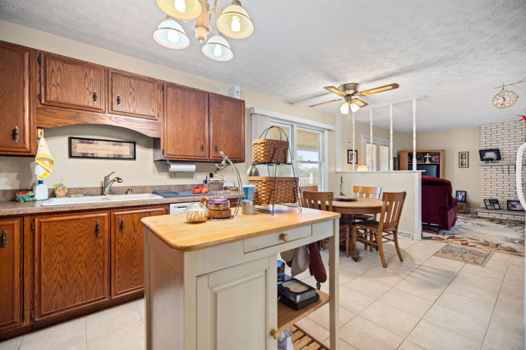 Listing Image 21