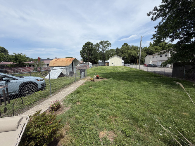 Listing Image 22