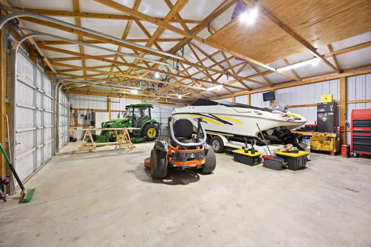 Listing Image 11