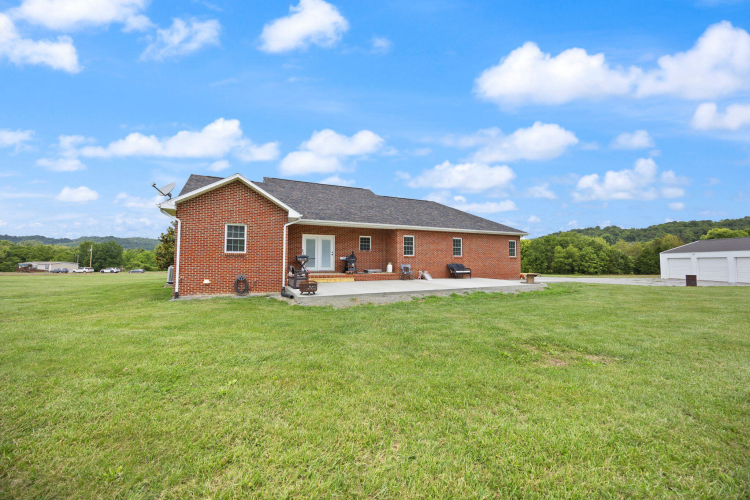 Listing Image 17