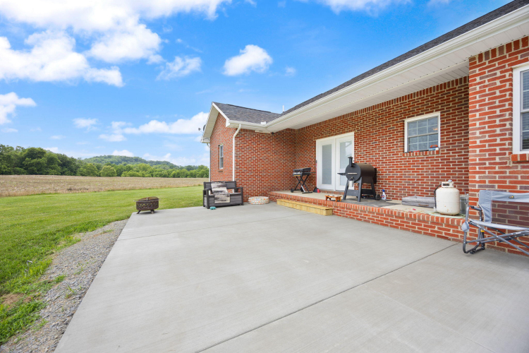 Listing Image 19