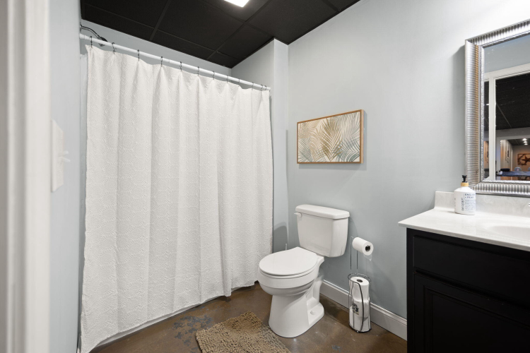 Listing Image 55