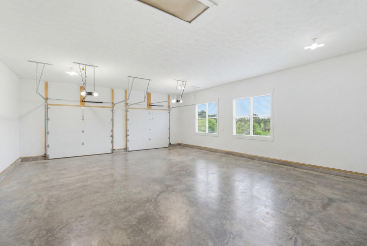 Listing Image 57