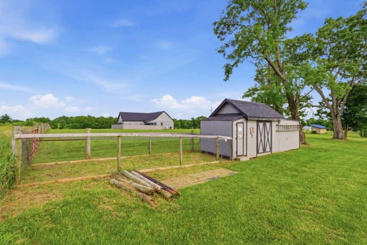 Listing Image 58