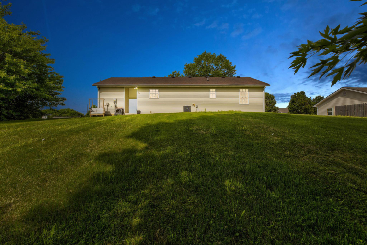 Listing Image 22