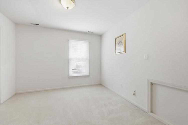 Listing Image 45