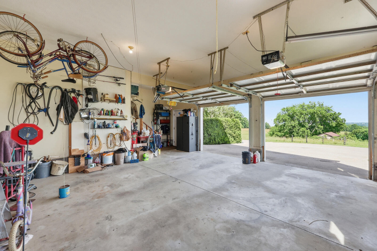 Listing Image 59