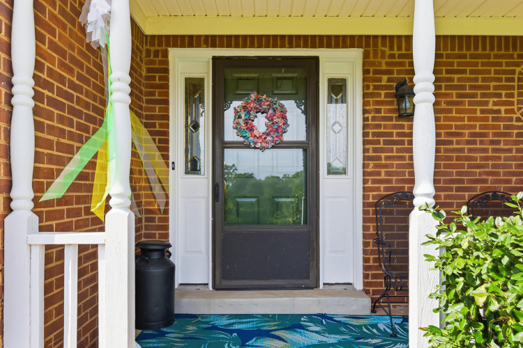 Listing Image 9