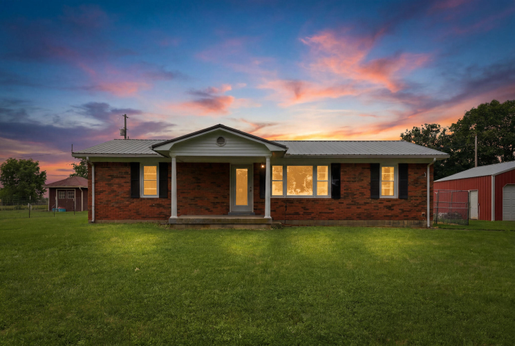 Listing Image 3