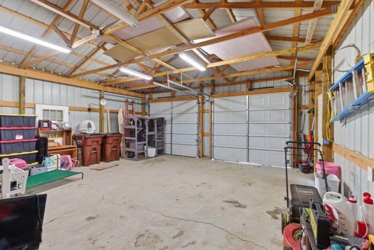 Listing Image 40