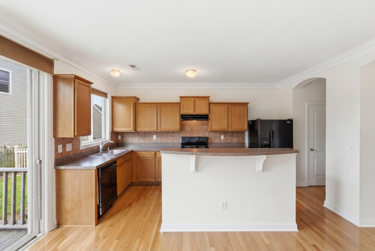Listing Image 18