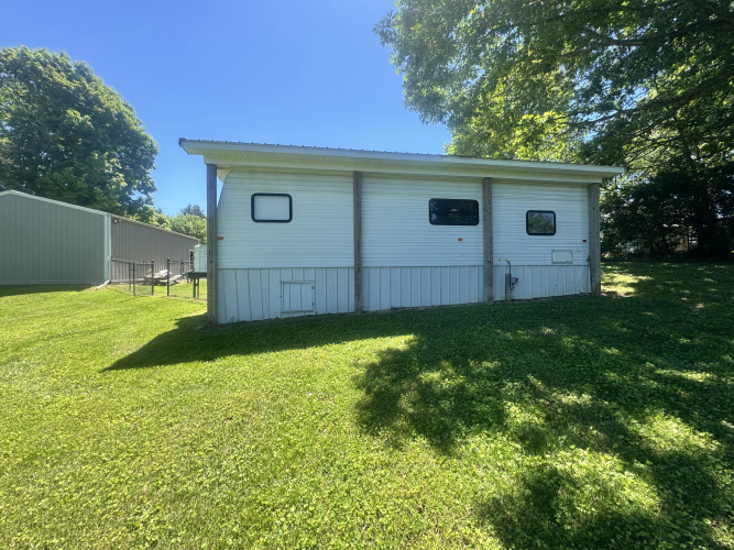 Listing Image 24